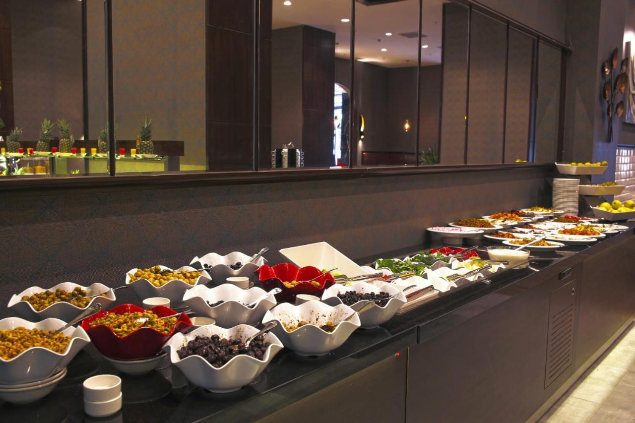 The Green Park Gaziantep Exteriér fotografie A salad bar